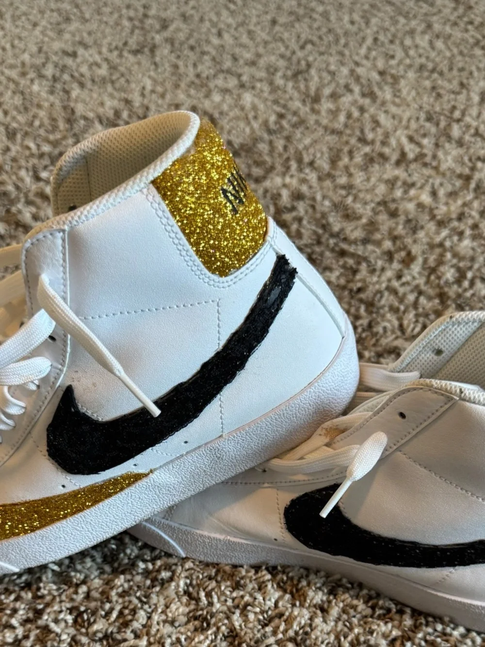 Kid's sneakers by Nike 6.5y(women's 8 us /38 euro).